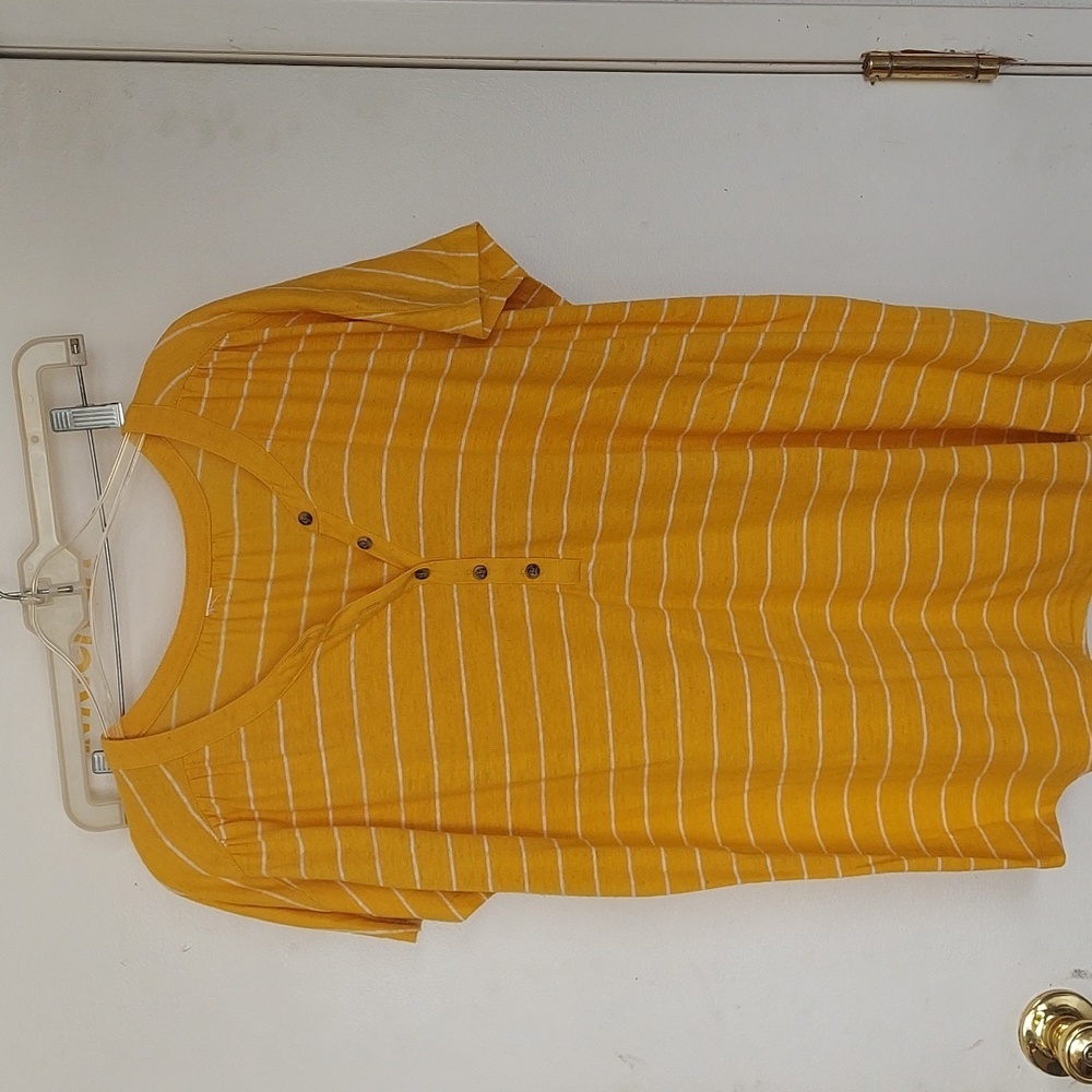 Yellow & white top